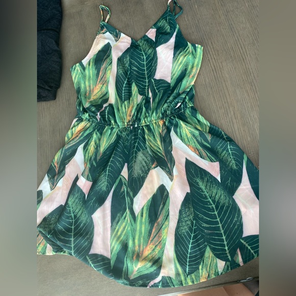 CUPSHE DRESS - Picture 6 of 6